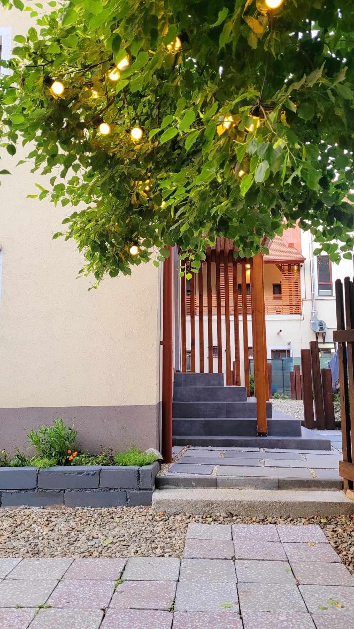 Urban Six Apartments Făgăraş Εξωτερικό φωτογραφία