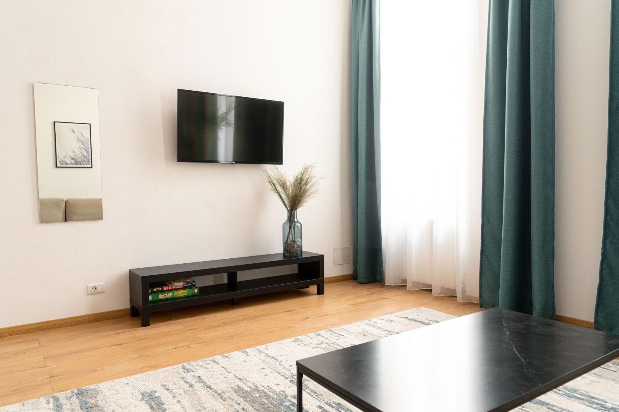 Urban Six Apartments Făgăraş Εξωτερικό φωτογραφία